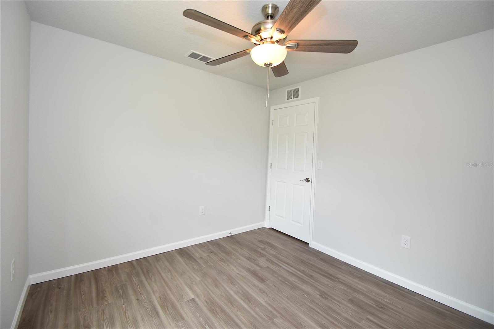 Image 16 of 23 For 91 Pickering Drive