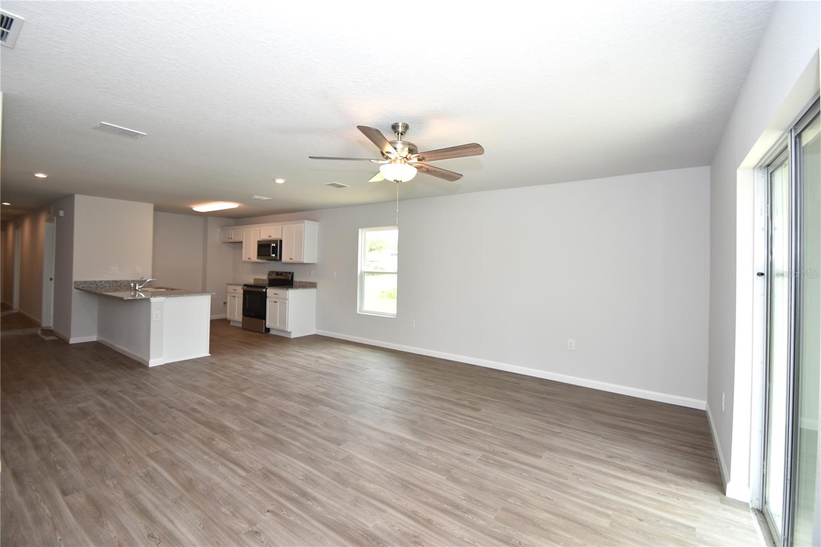 Image 3 of 23 For 91 Pickering Drive