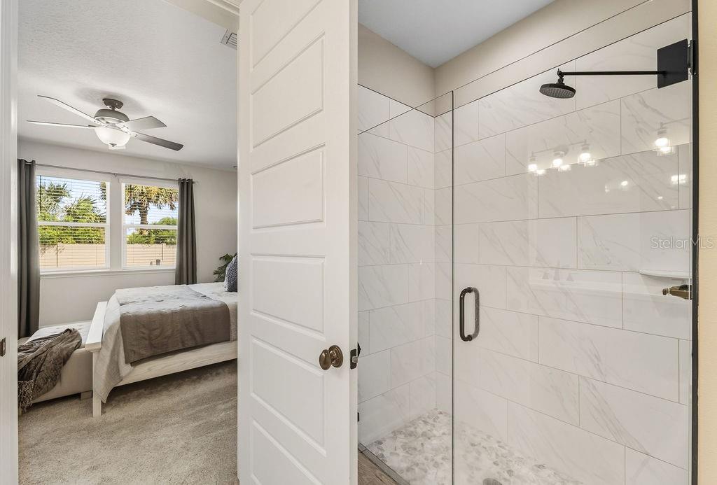 Image 30 of 52 For 52 Los Lagos Boulevard