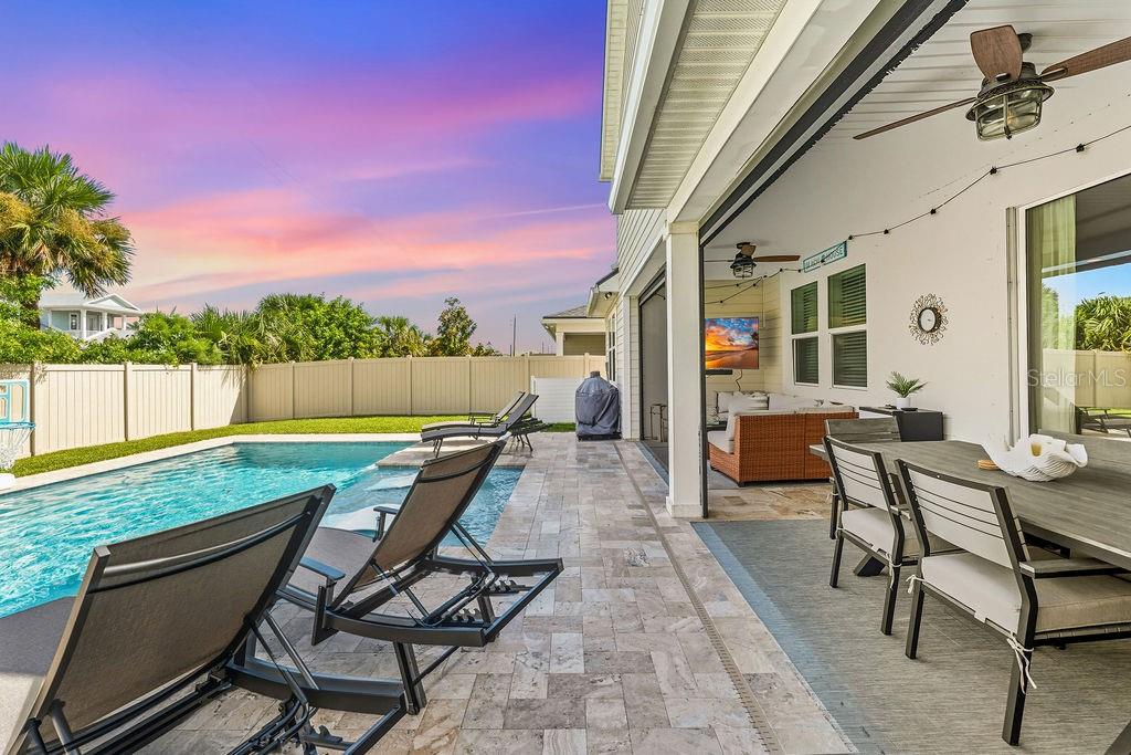 Image 6 of 52 For 52 Los Lagos Boulevard