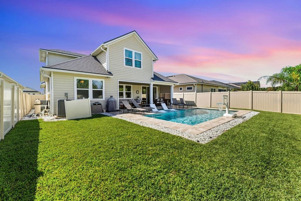 Image 7 of 52 For 52 Los Lagos Boulevard