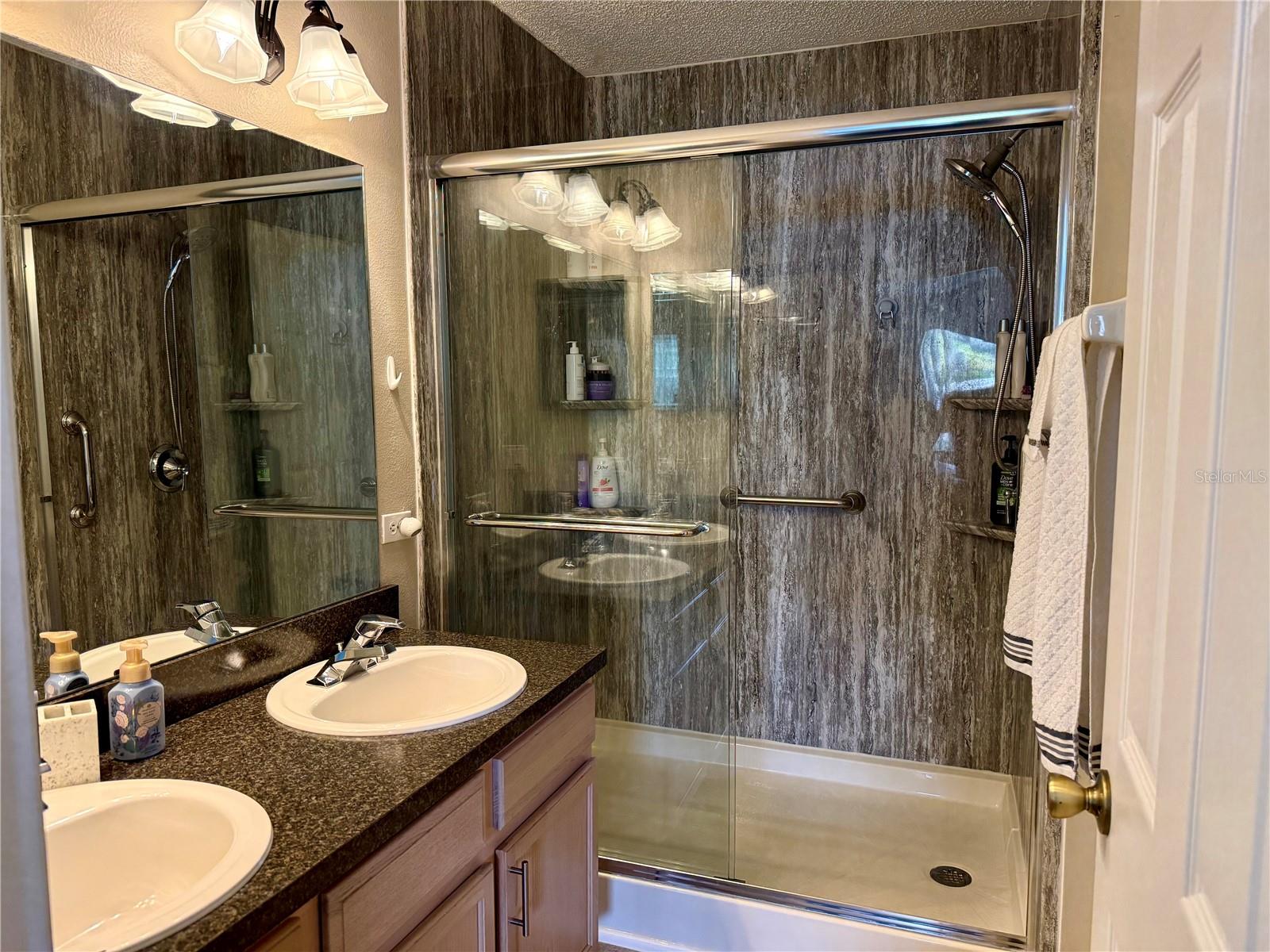 Image 14 of 60 For 24 Radcliffe Drive