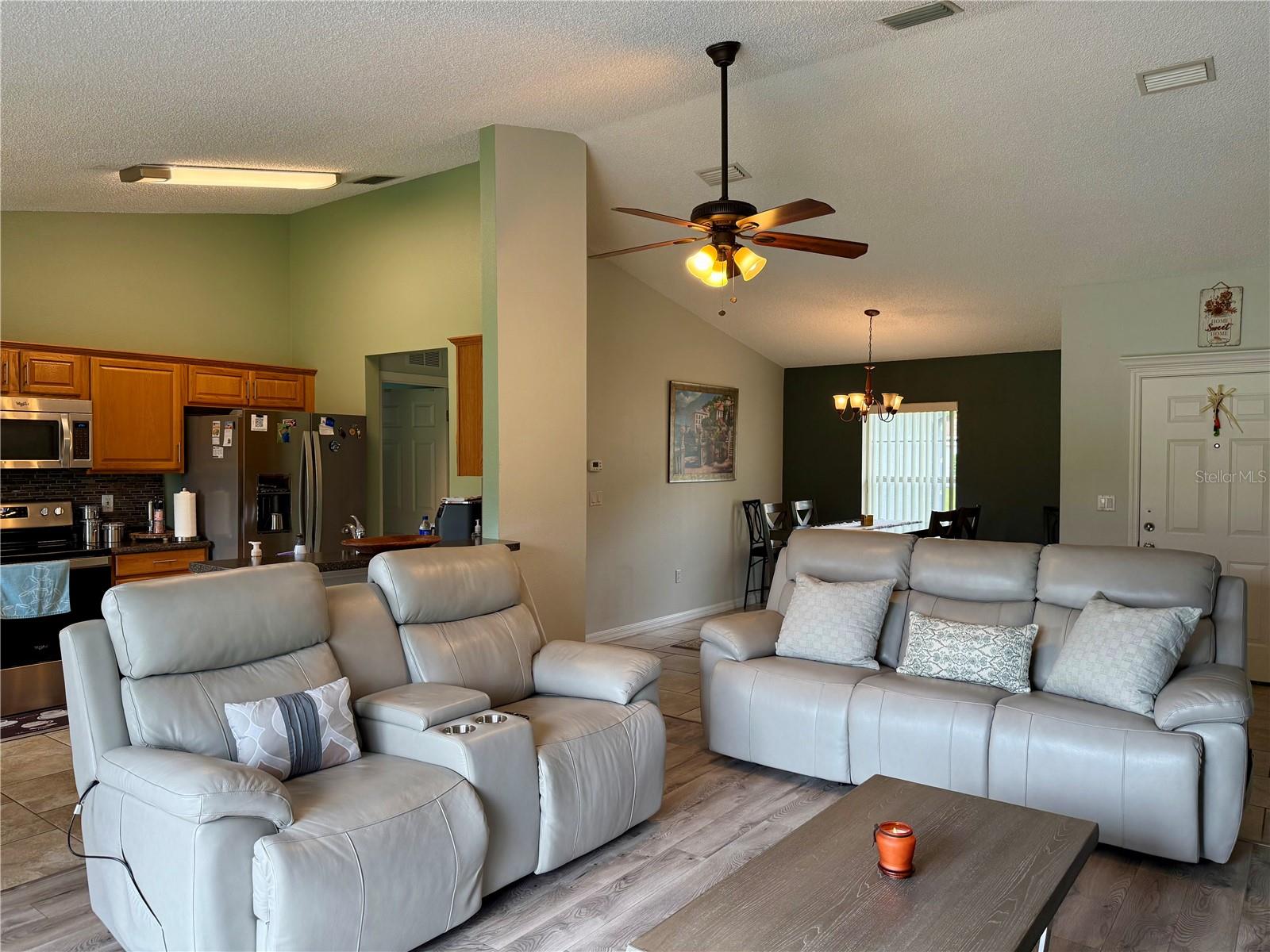 Image 15 of 60 For 24 Radcliffe Drive