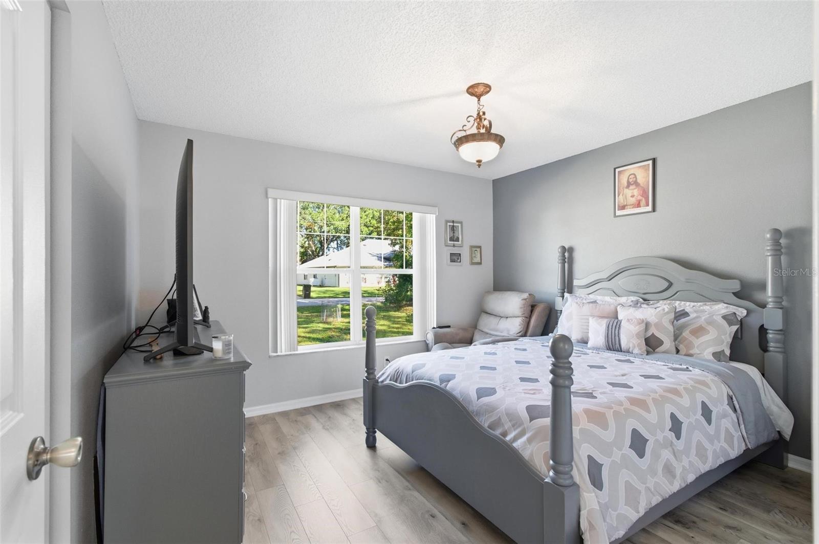 Image 49 of 60 For 24 Radcliffe Drive