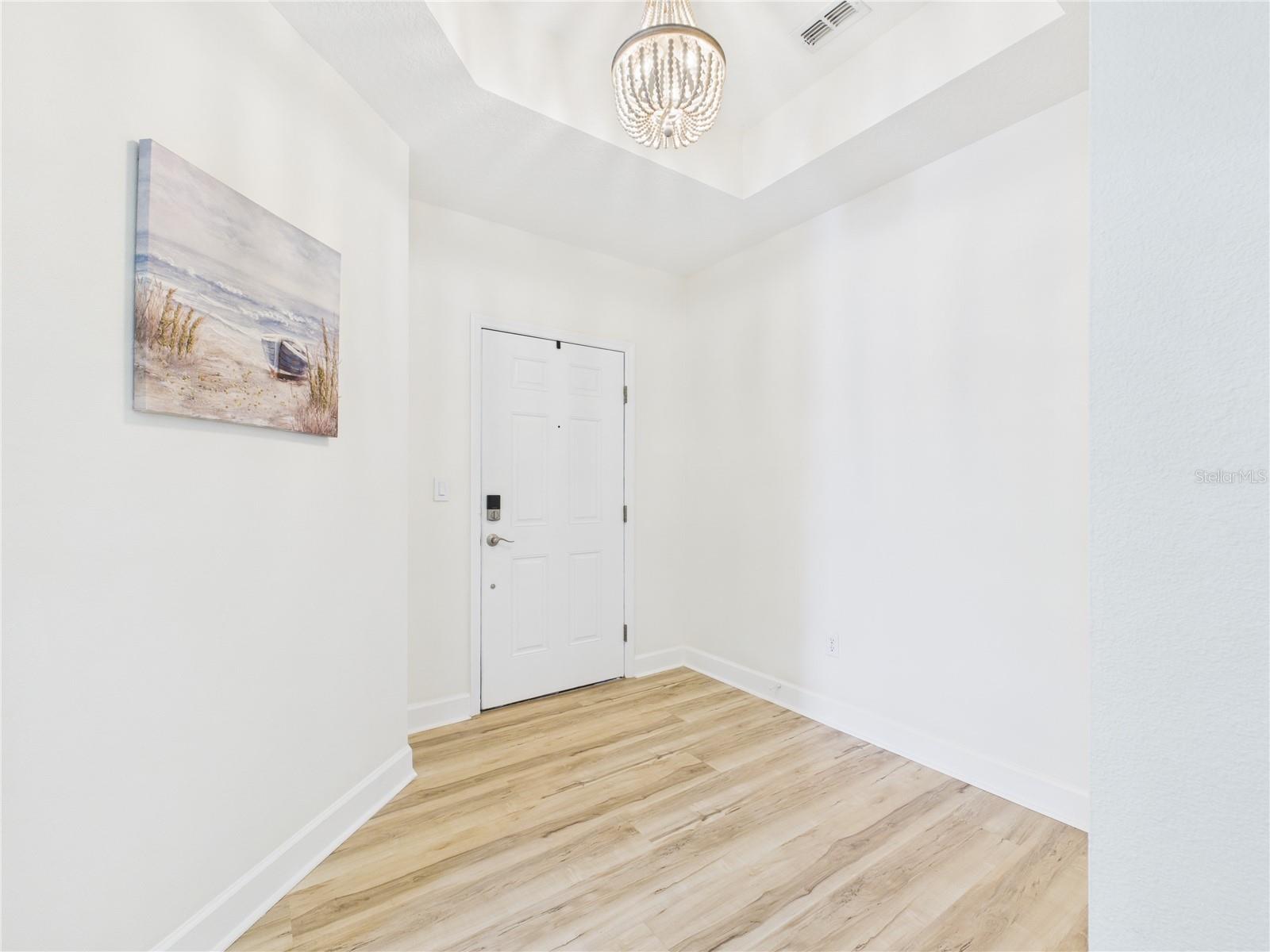 Image 11 of 87 For 400 Cinnamon Beach Way 321