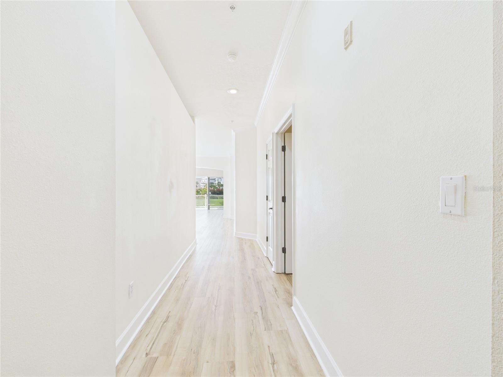 Image 12 of 87 For 400 Cinnamon Beach Way 321