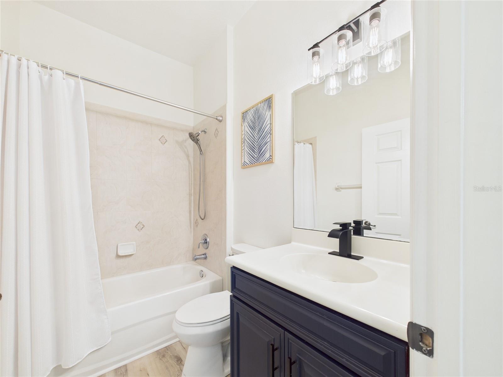 Image 13 of 87 For 400 Cinnamon Beach Way 321