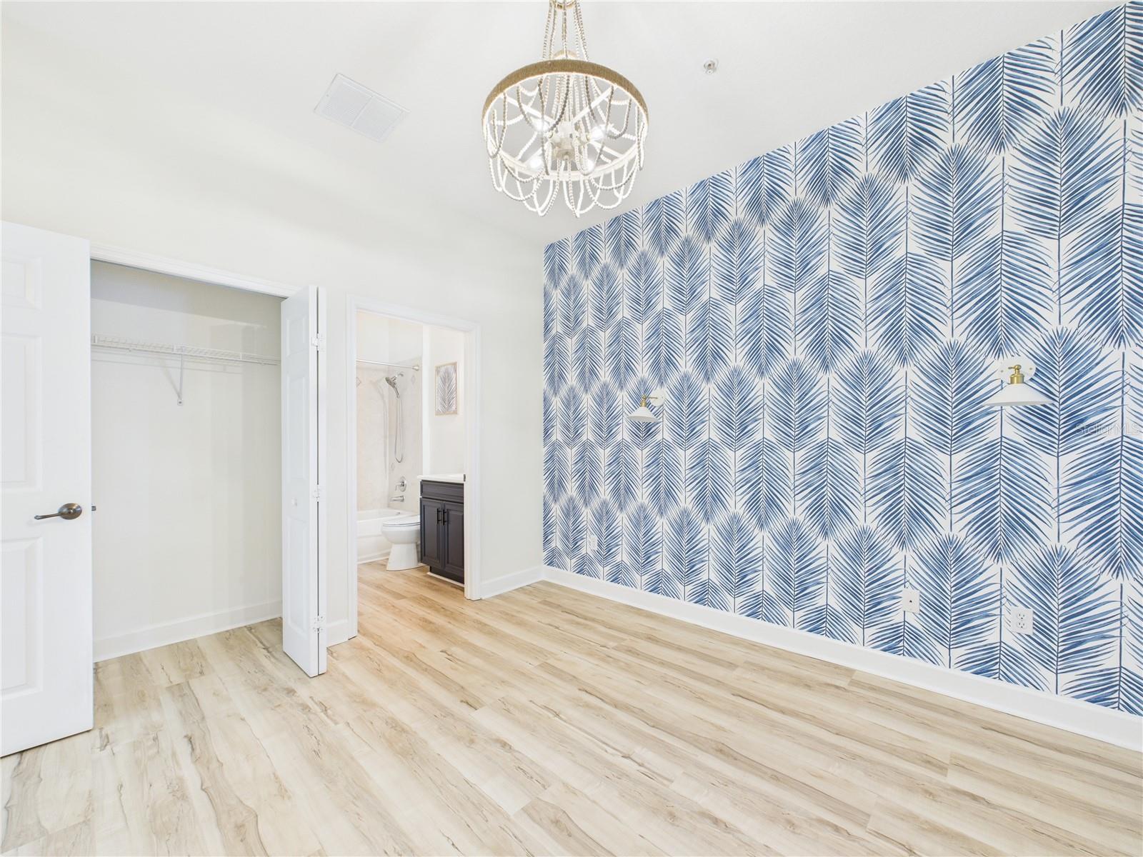 Image 15 of 87 For 400 Cinnamon Beach Way 321