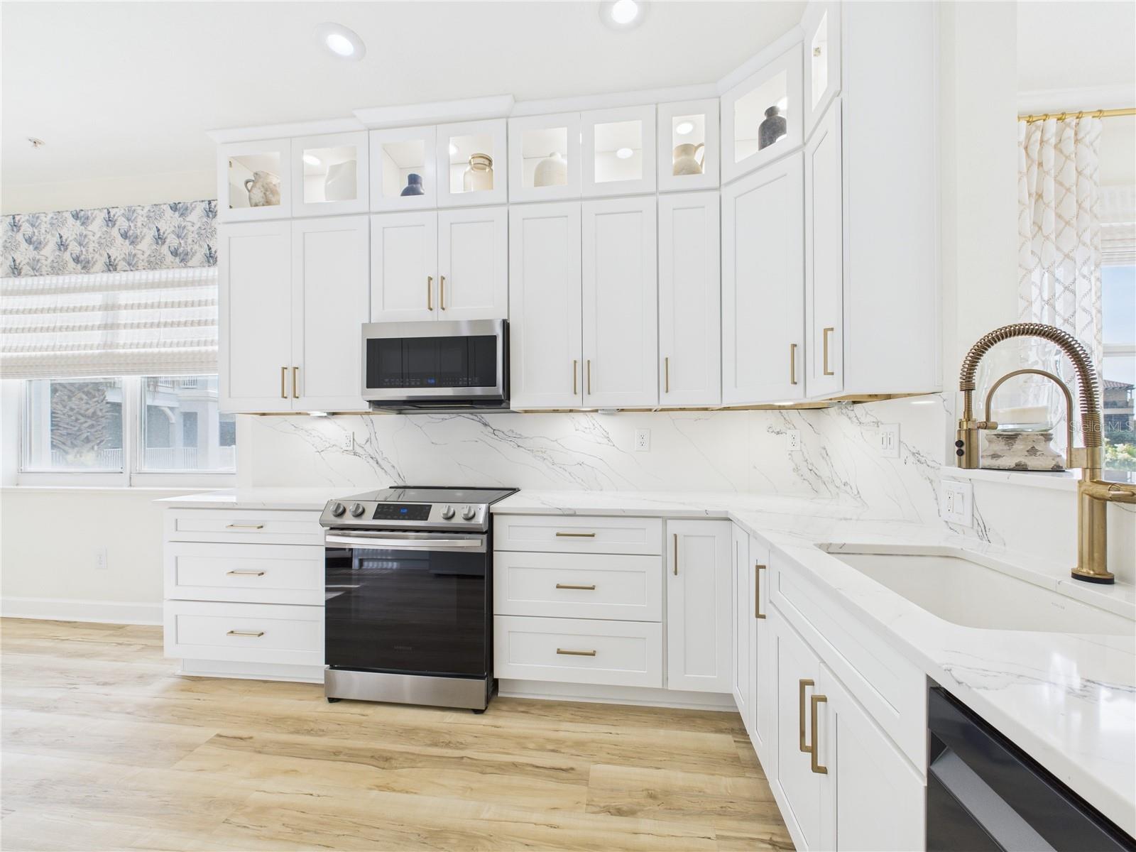 Image 20 of 87 For 400 Cinnamon Beach Way 321