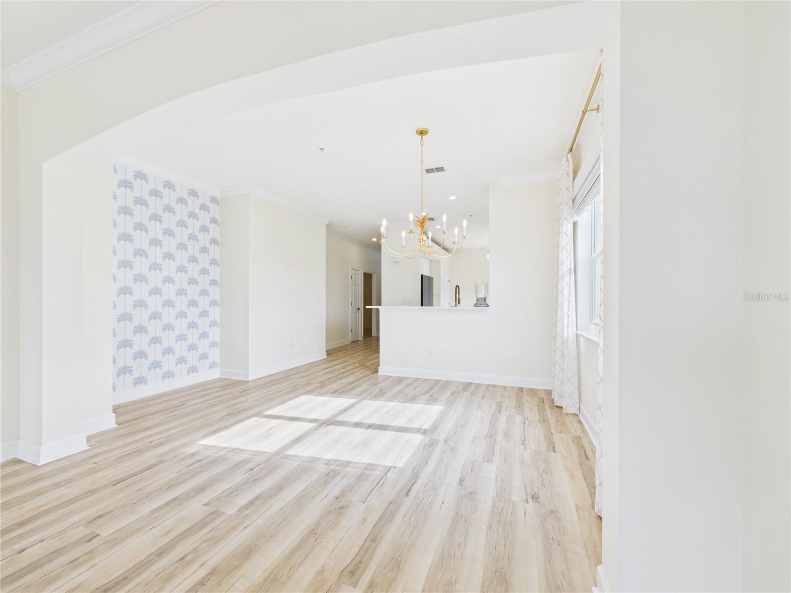 Image 30 of 87 For 400 Cinnamon Beach Way 321