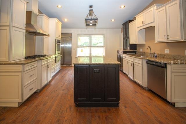 Image 10 of 25 For 9850 Fairway Circle
