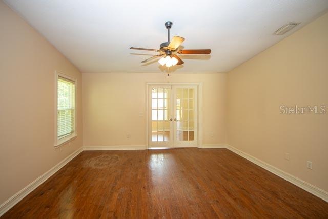 Image 13 of 25 For 9850 Fairway Circle