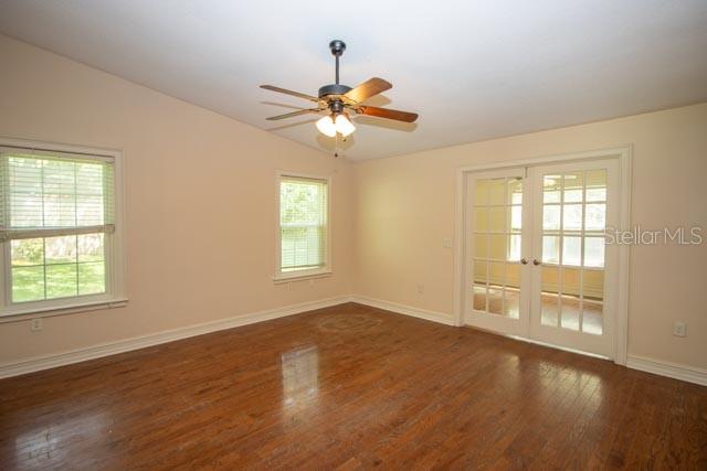 Image 14 of 25 For 9850 Fairway Circle