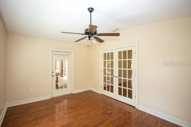 Image 15 of 25 For 9850 Fairway Circle