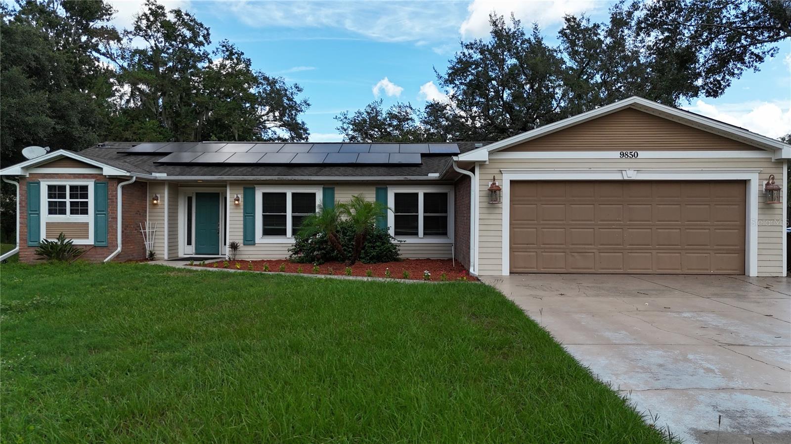 Image 2 of 25 For 9850 Fairway Circle