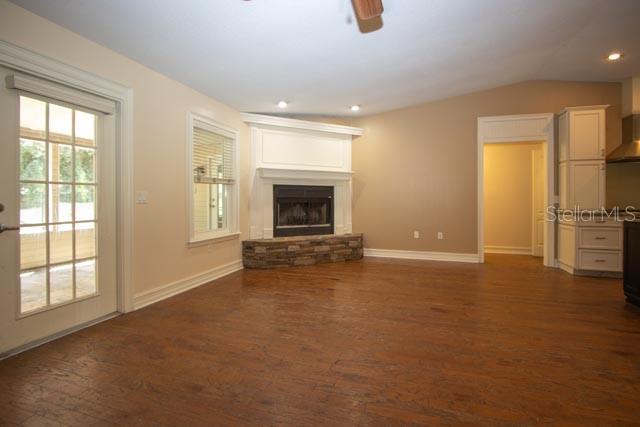 Image 6 of 25 For 9850 Fairway Circle
