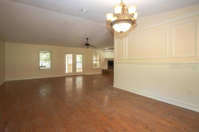 Image 9 of 25 For 9850 Fairway Circle