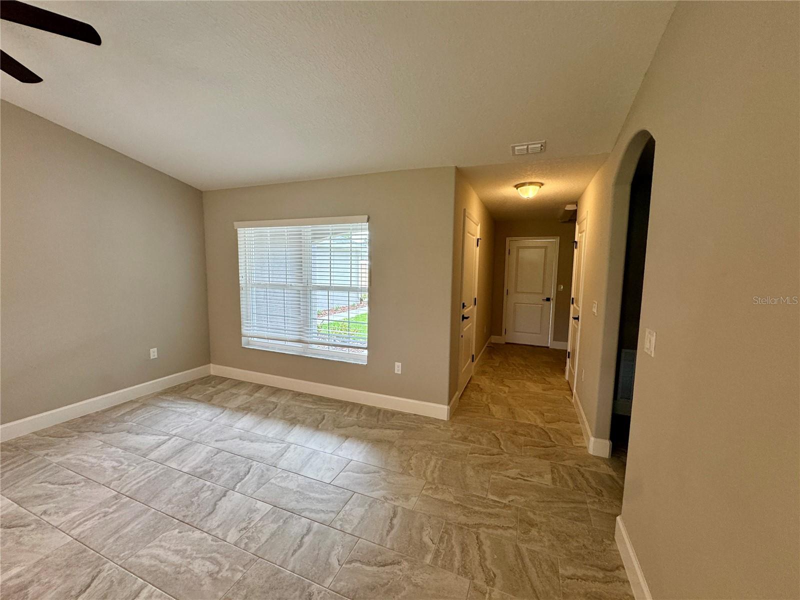 Image 27 of 38 For 102 Lynbrook Drive A