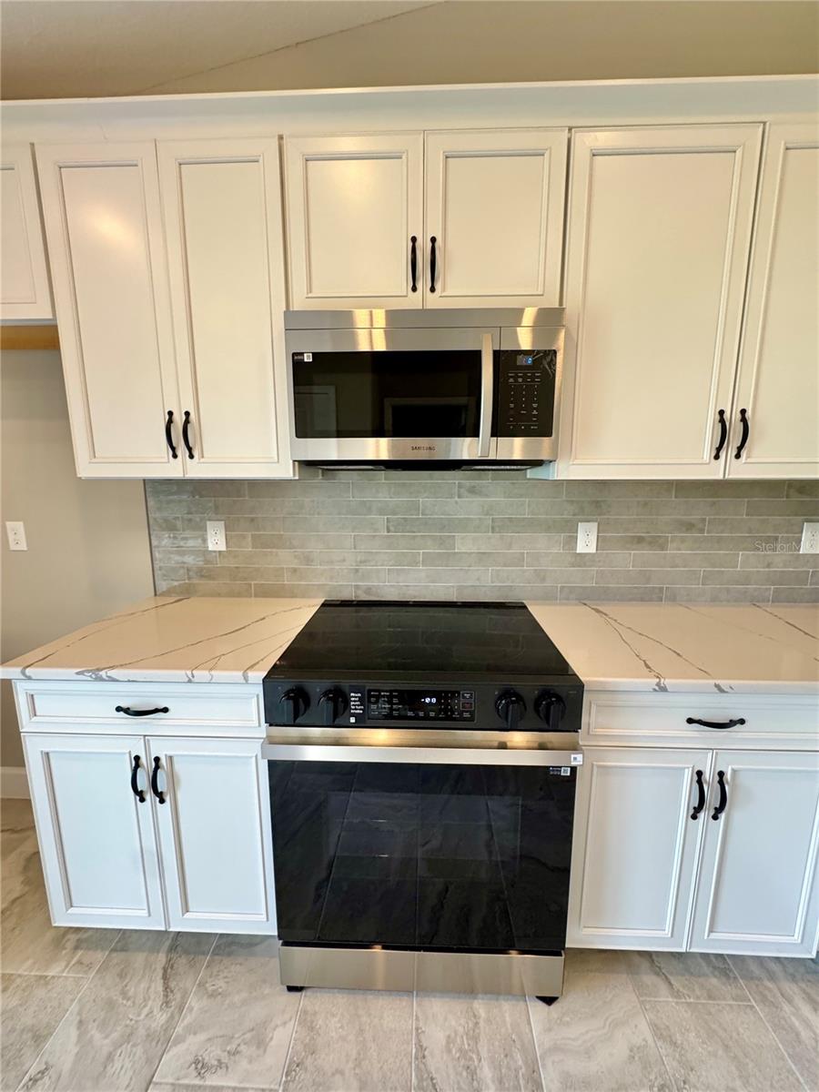 Image 30 of 38 For 102 Lynbrook Drive A