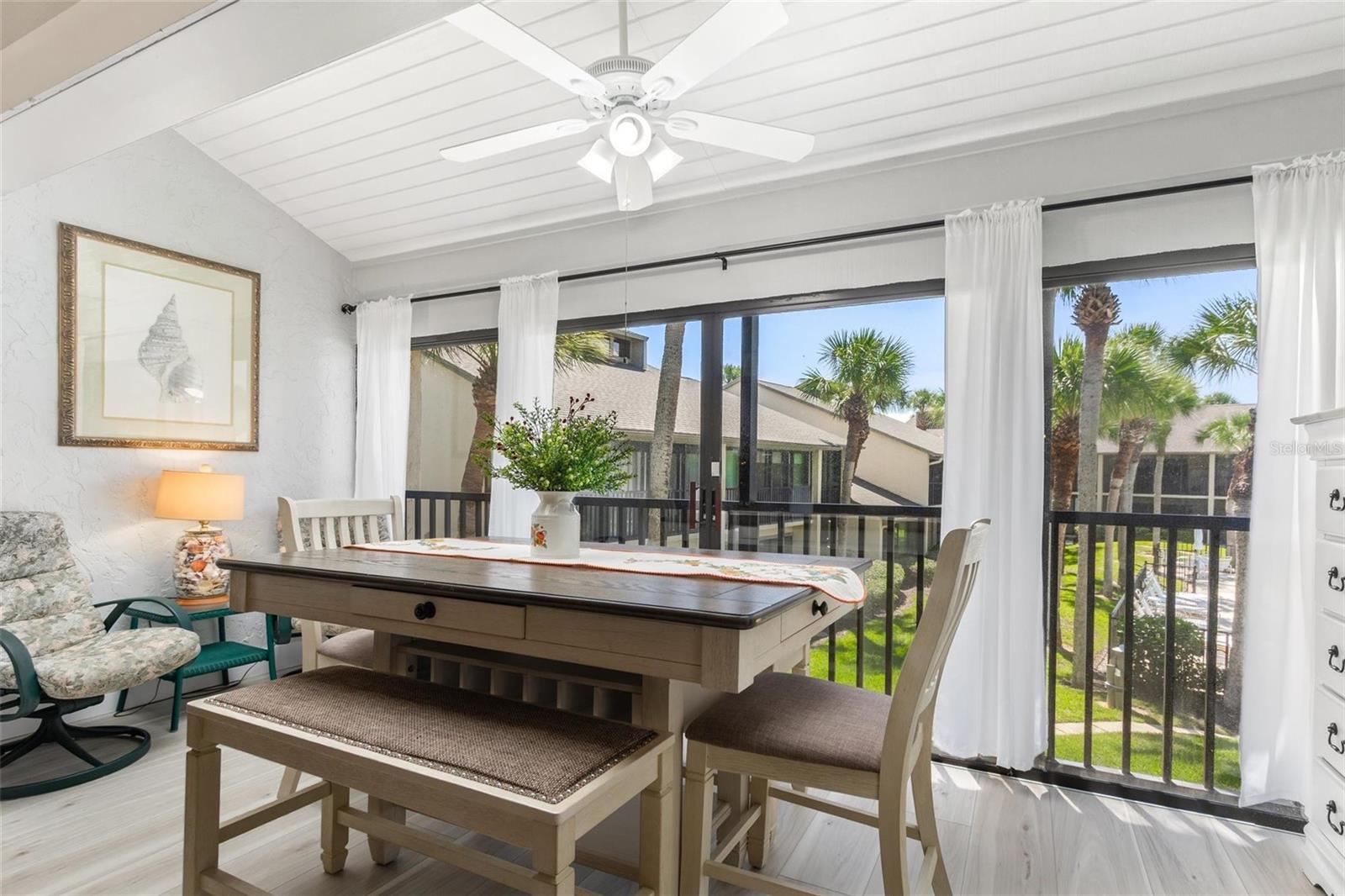 Image 19 of 68 For 26 Village Las Palmas Circle 26