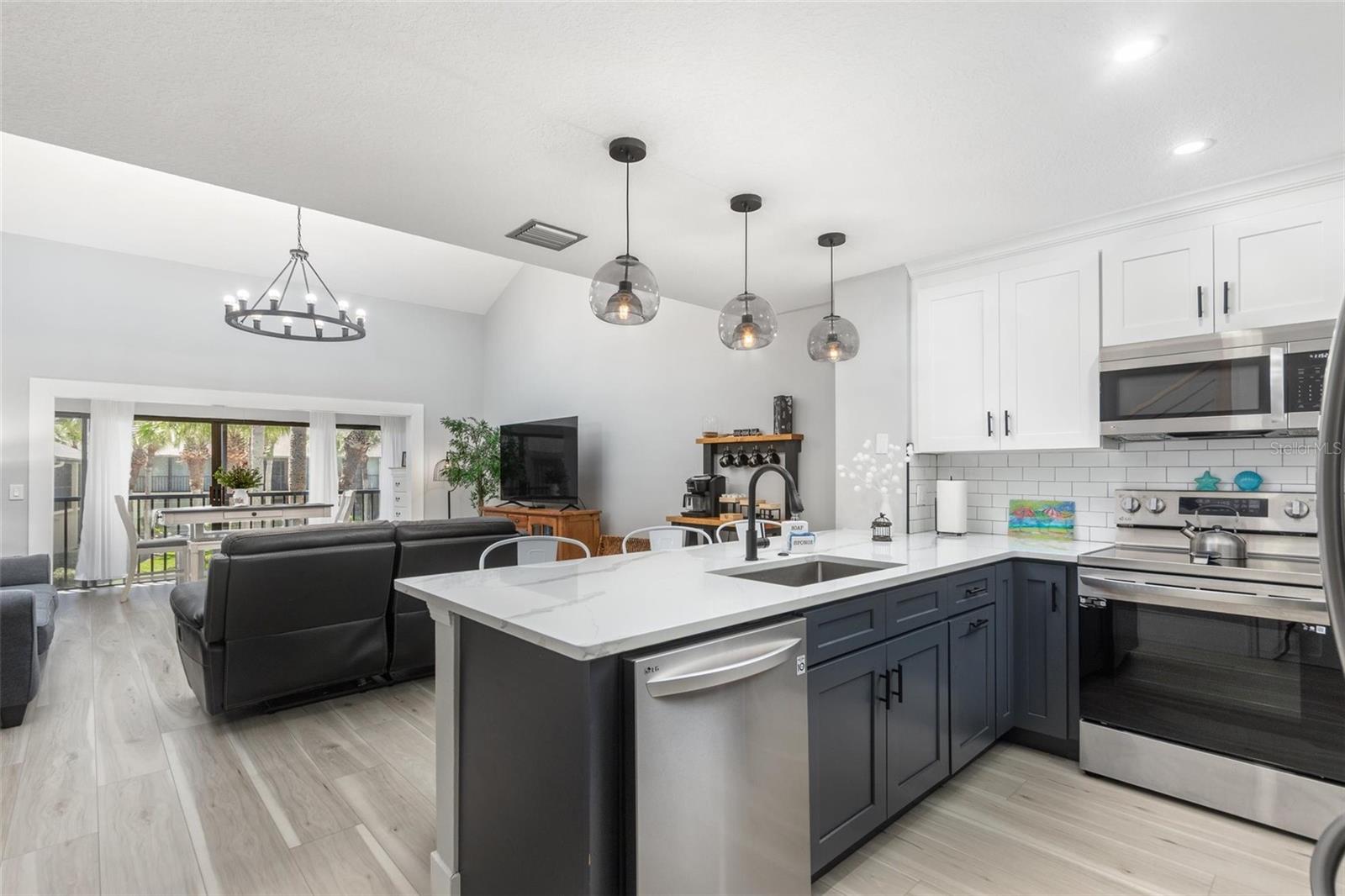Image 8 of 68 For 26 Village Las Palmas Circle 26