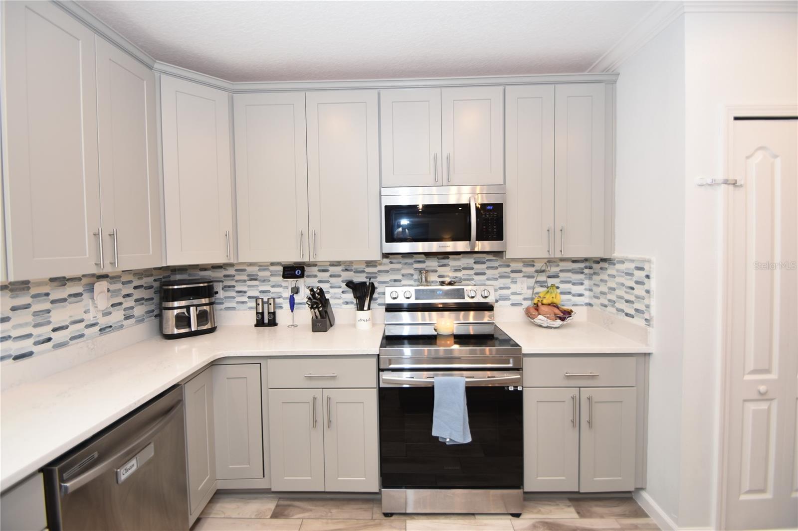 Image 12 of 36 For 124 Oakleaf Way
