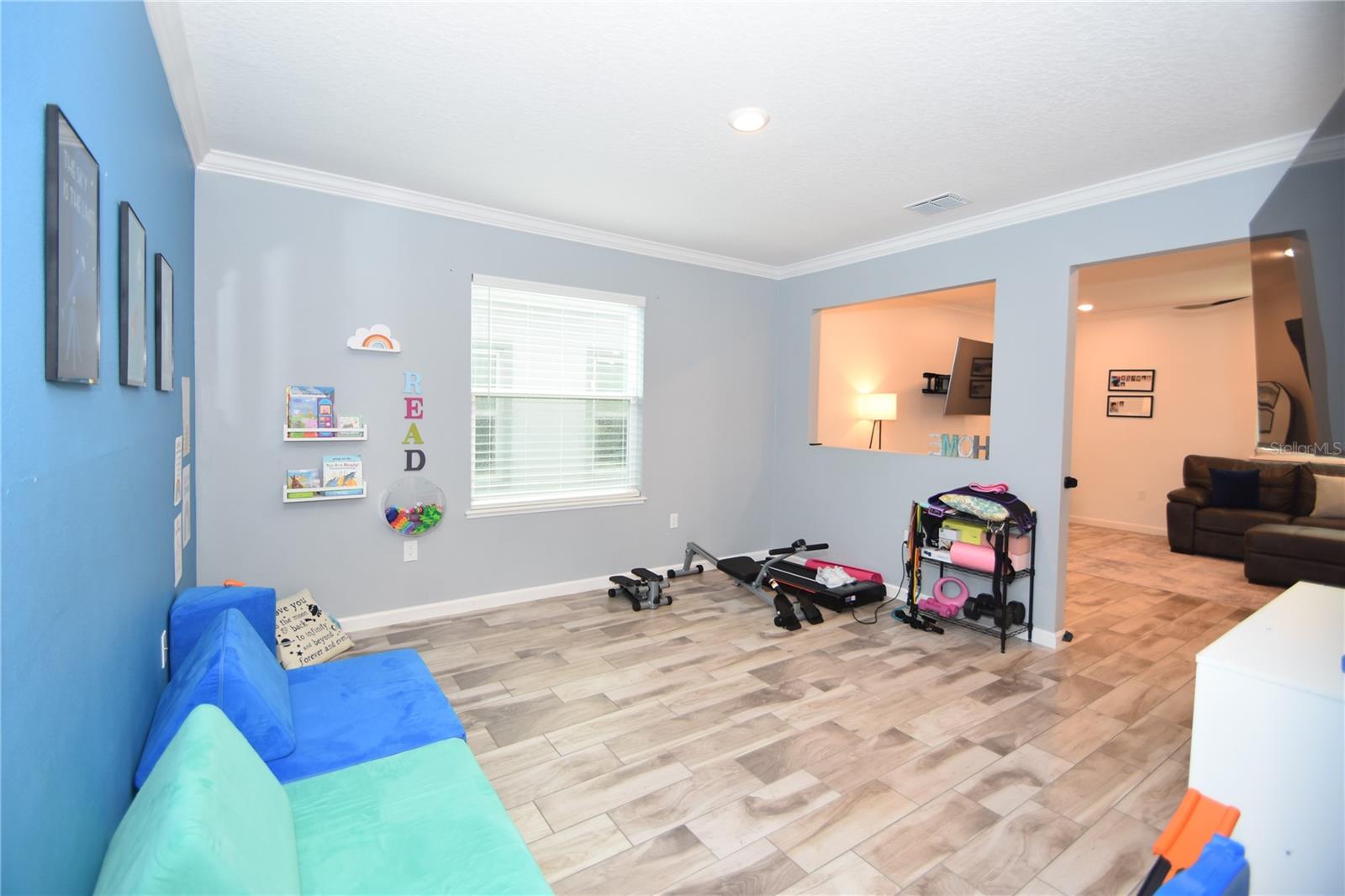 Image 16 of 36 For 124 Oakleaf Way