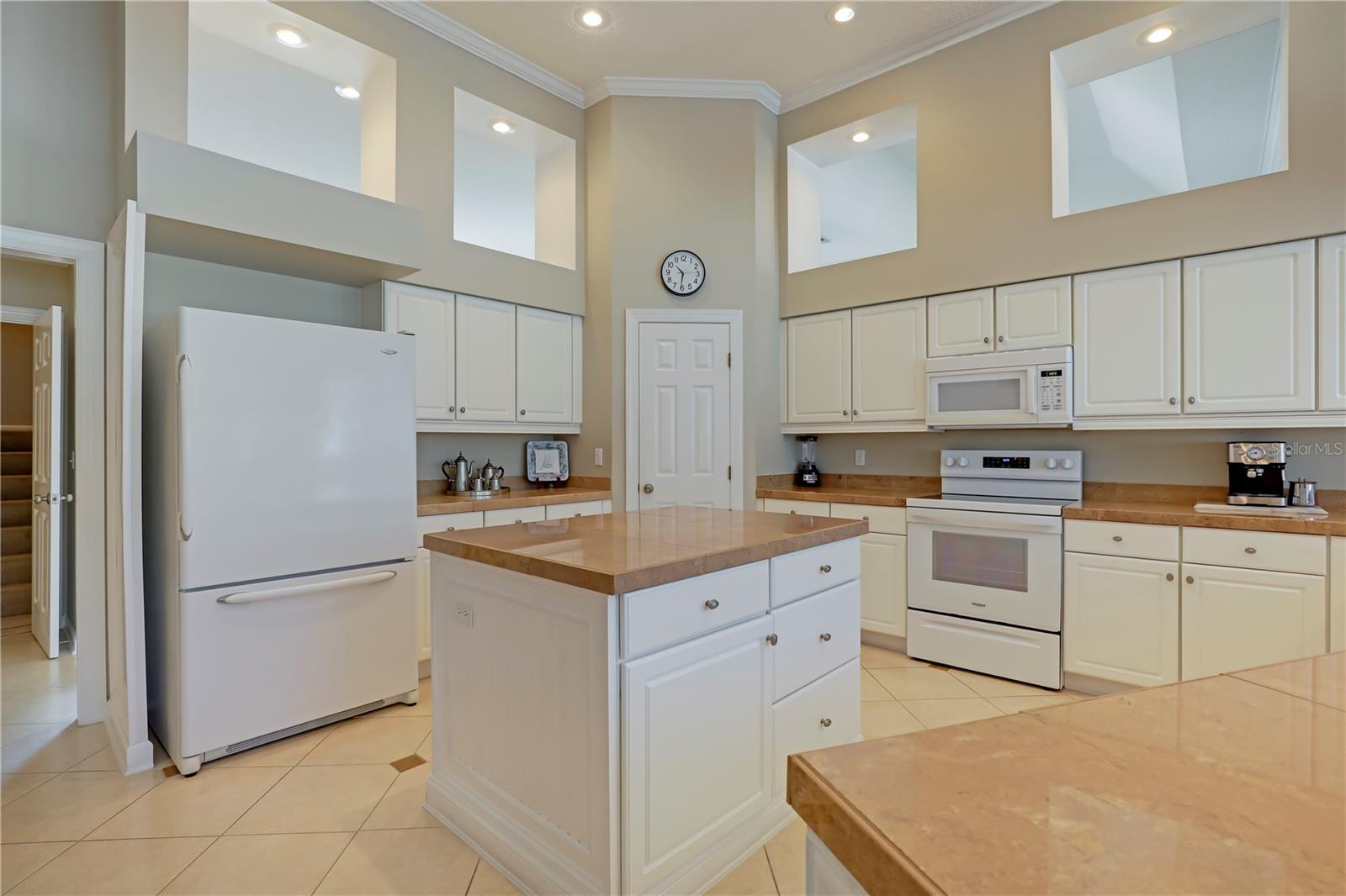 Image 17 of 80 For 2216 Salt Myrtle Lane