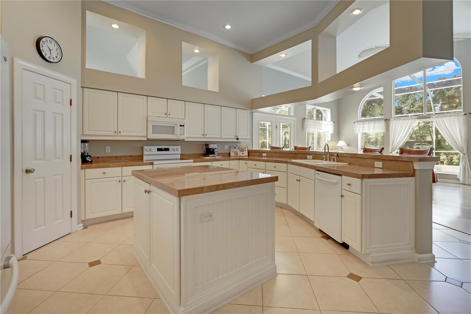 Image 3 of 80 For 2216 Salt Myrtle Lane