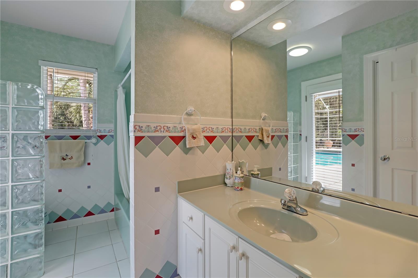 Image 42 of 80 For 2216 Salt Myrtle Lane