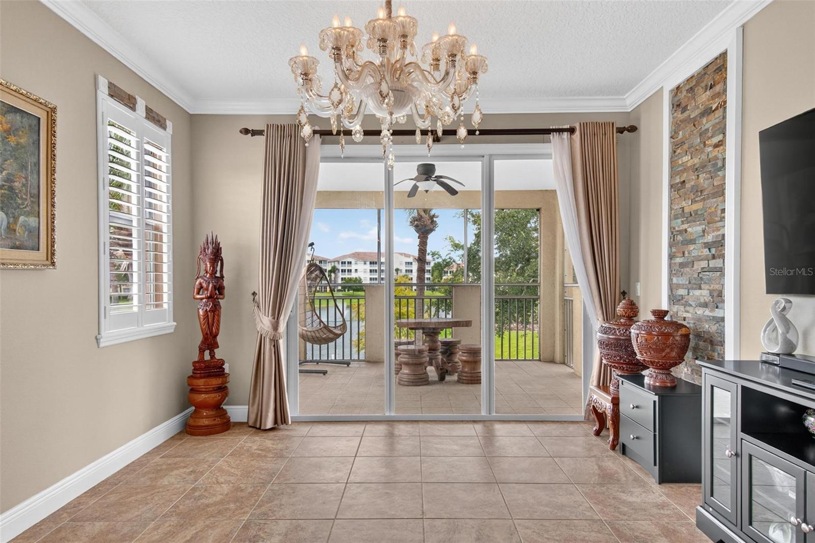 Image 21 of 64 For 115 Riverview Bend S 2121