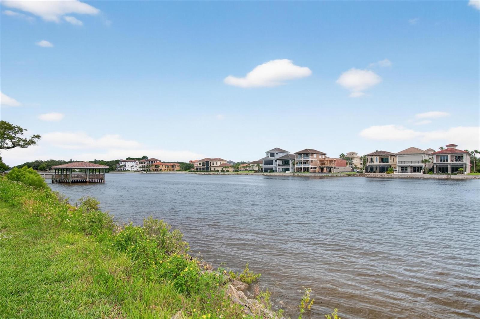 Image 25 of 64 For 115 Riverview Bend S 2121