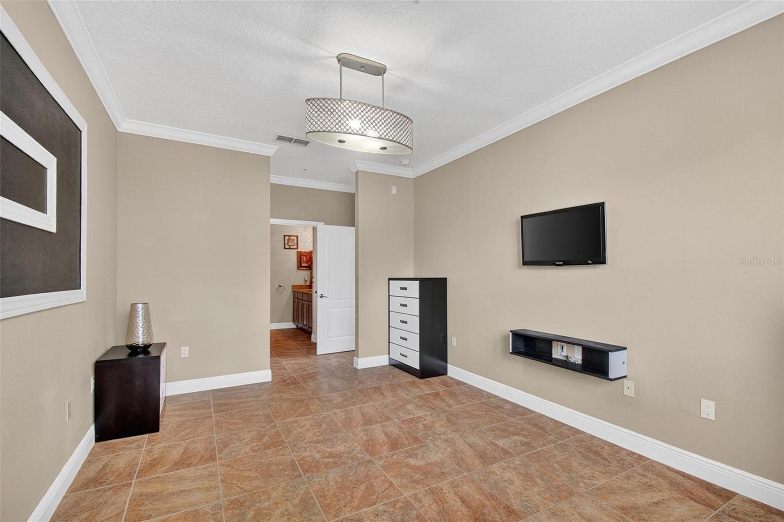 Image 31 of 64 For 115 Riverview Bend S 2121