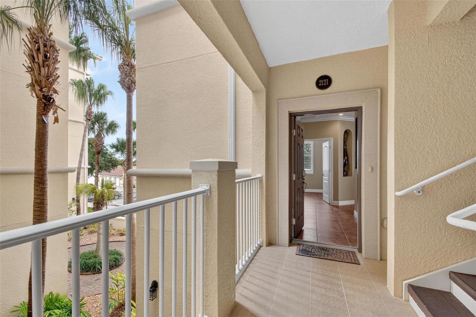 Image 4 of 64 For 115 Riverview Bend S 2121