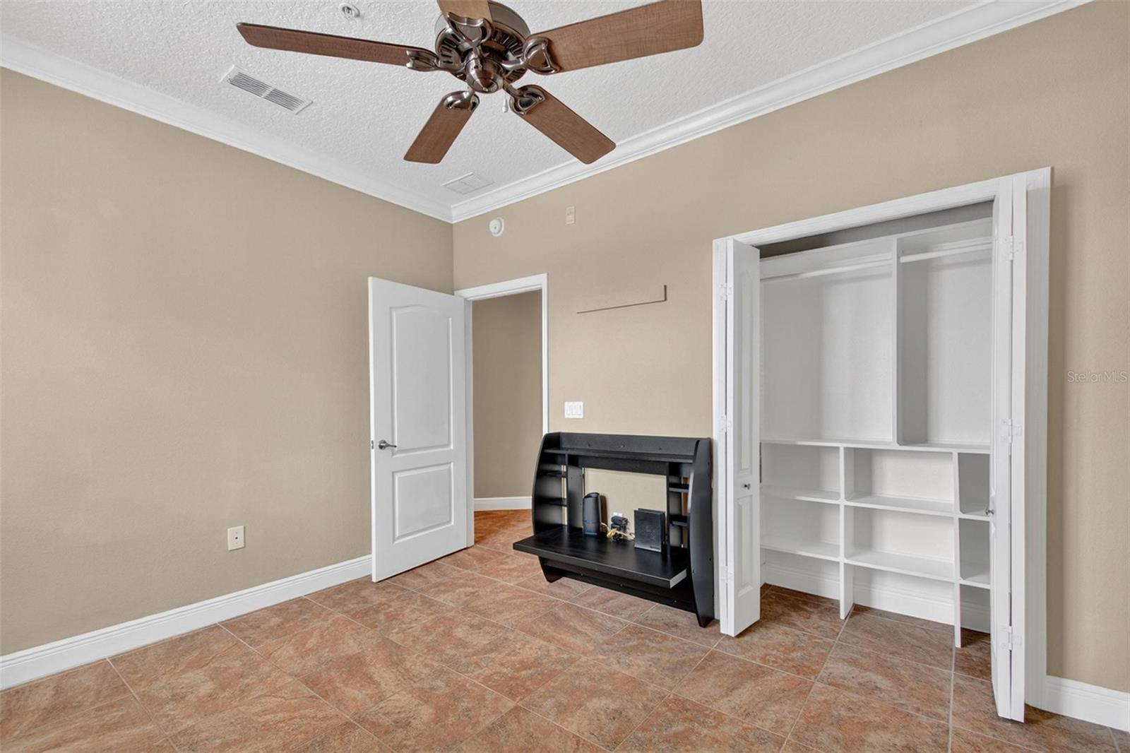 Image 50 of 64 For 115 Riverview Bend S 2121
