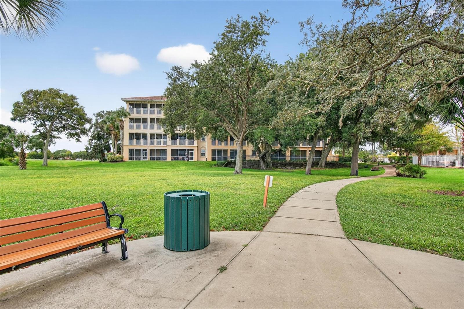 Image 51 of 64 For 115 Riverview Bend S 2121
