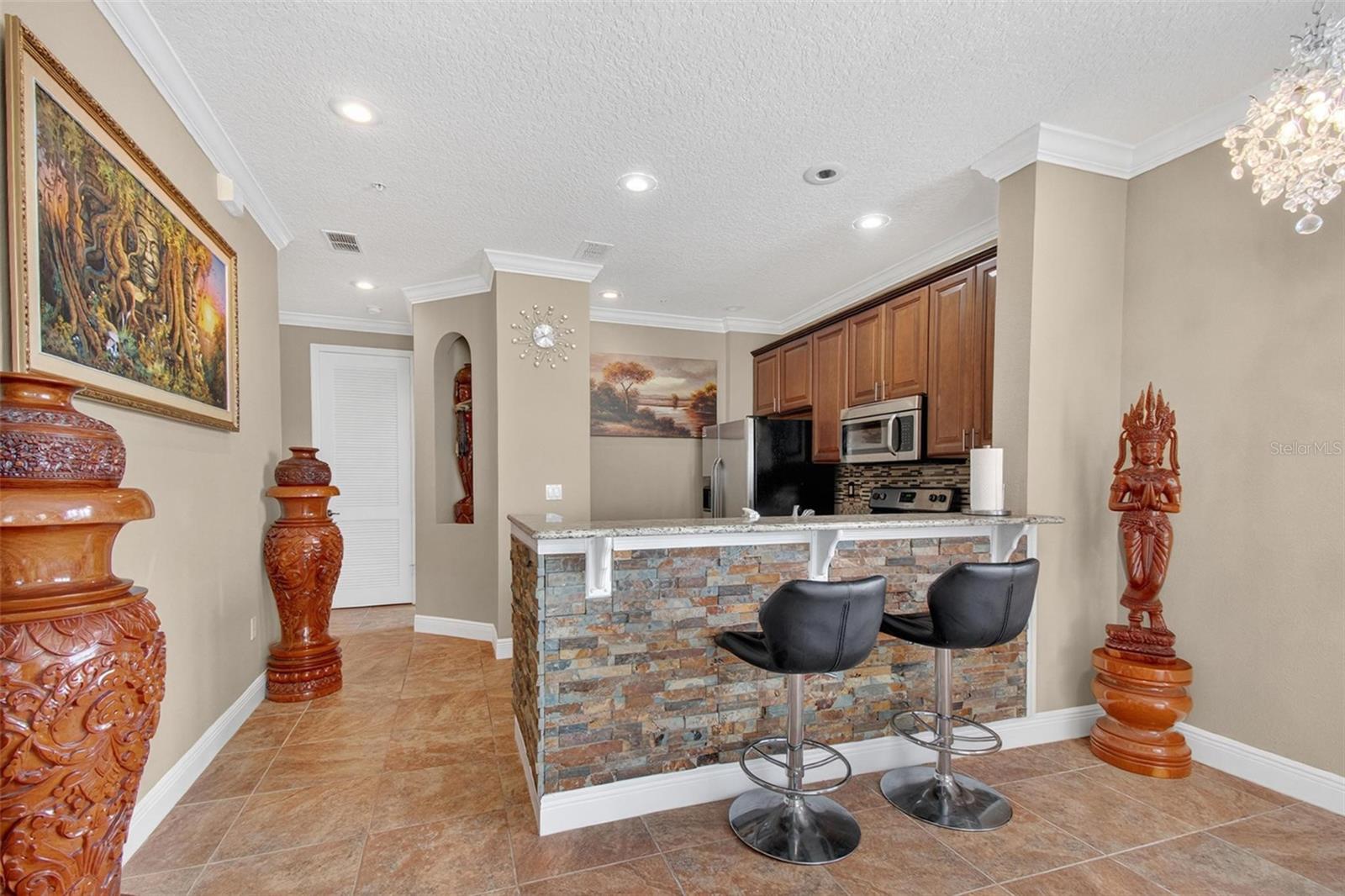 Image 8 of 64 For 115 Riverview Bend S 2121