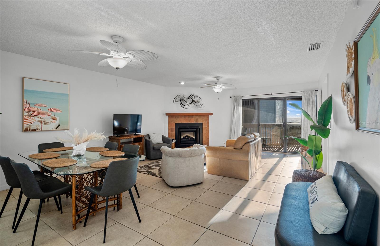 Image 12 of 63 For 190 Ocean Hibiscus Drive 201