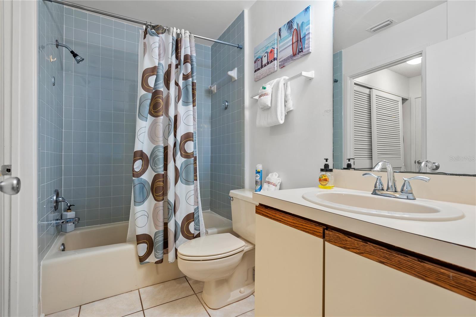 Image 25 of 63 For 190 Ocean Hibiscus Drive 201