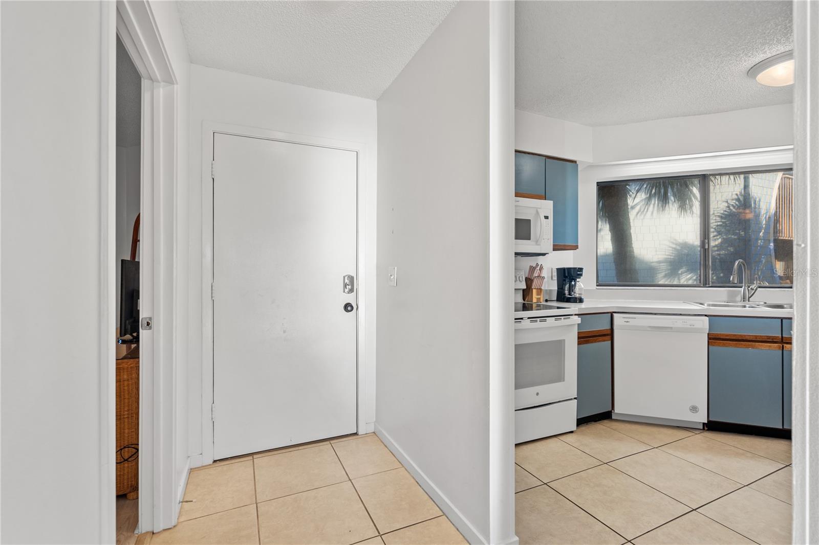 Image 5 of 63 For 190 Ocean Hibiscus Drive 201