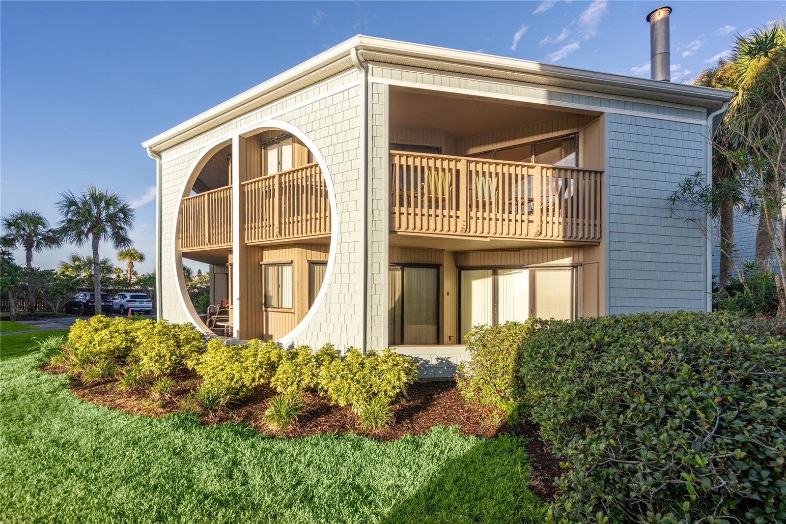 Image 6 of 63 For 190 Ocean Hibiscus Drive 201