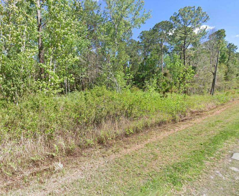 Image 3 of 7 For 210 Redwood Boulevard