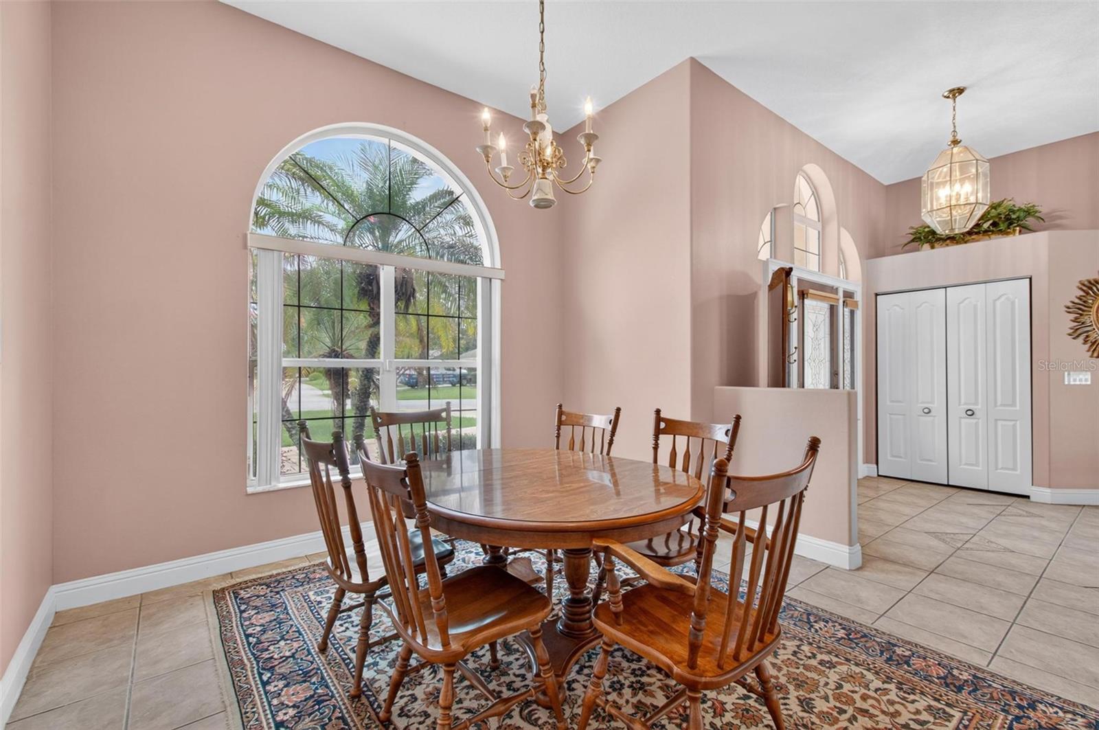 Image 15 of 40 For 13 Wentworth Lane