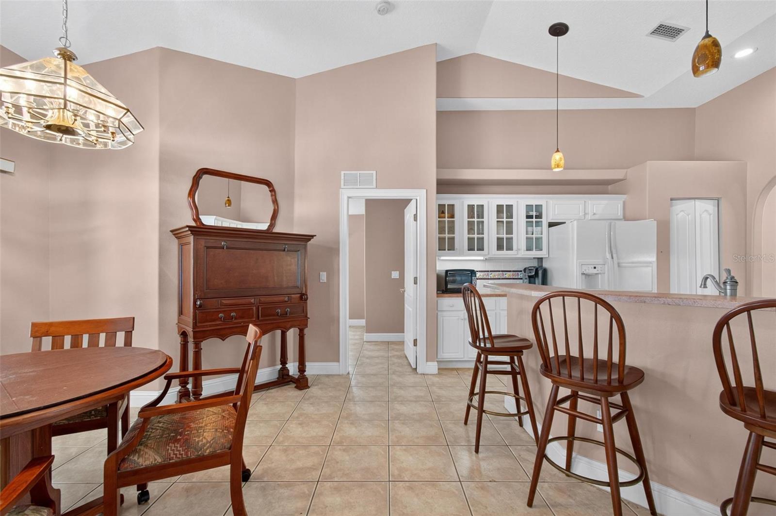 Image 17 of 40 For 13 Wentworth Lane