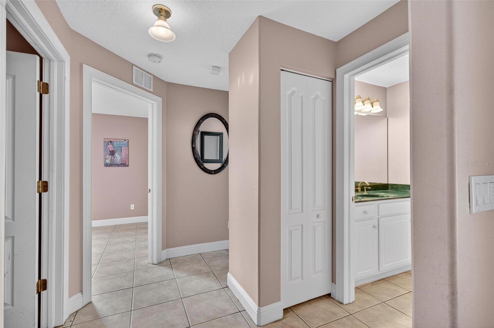 Image 25 of 40 For 13 Wentworth Lane