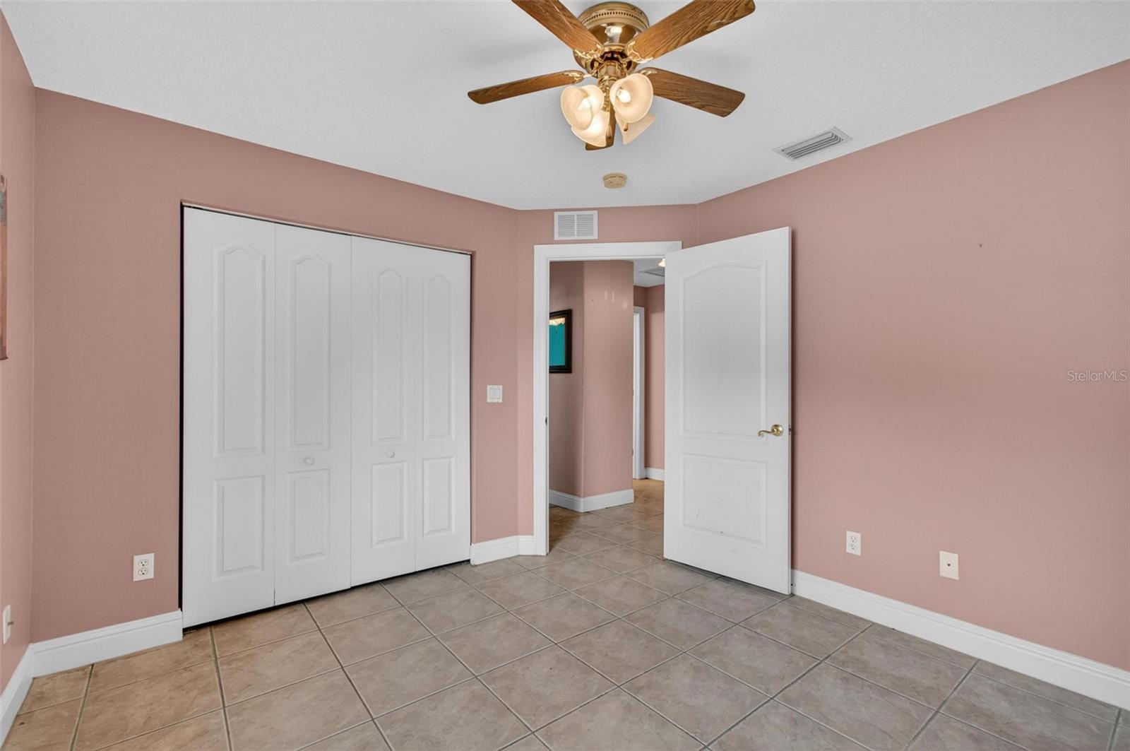 Image 31 of 40 For 13 Wentworth Lane