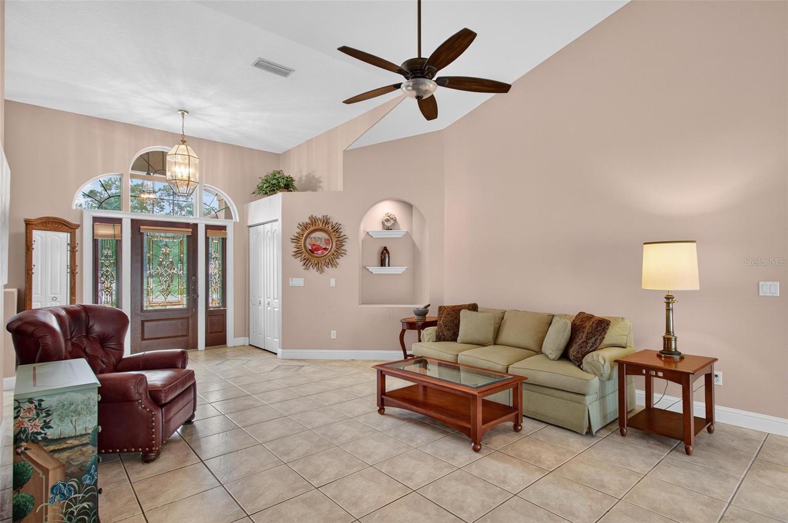 Image 7 of 40 For 13 Wentworth Lane