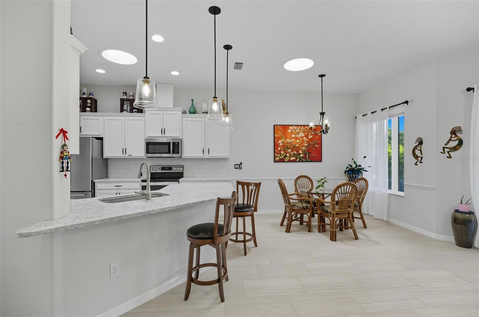 Image 14 of 55 For 51 Graham Woods Place