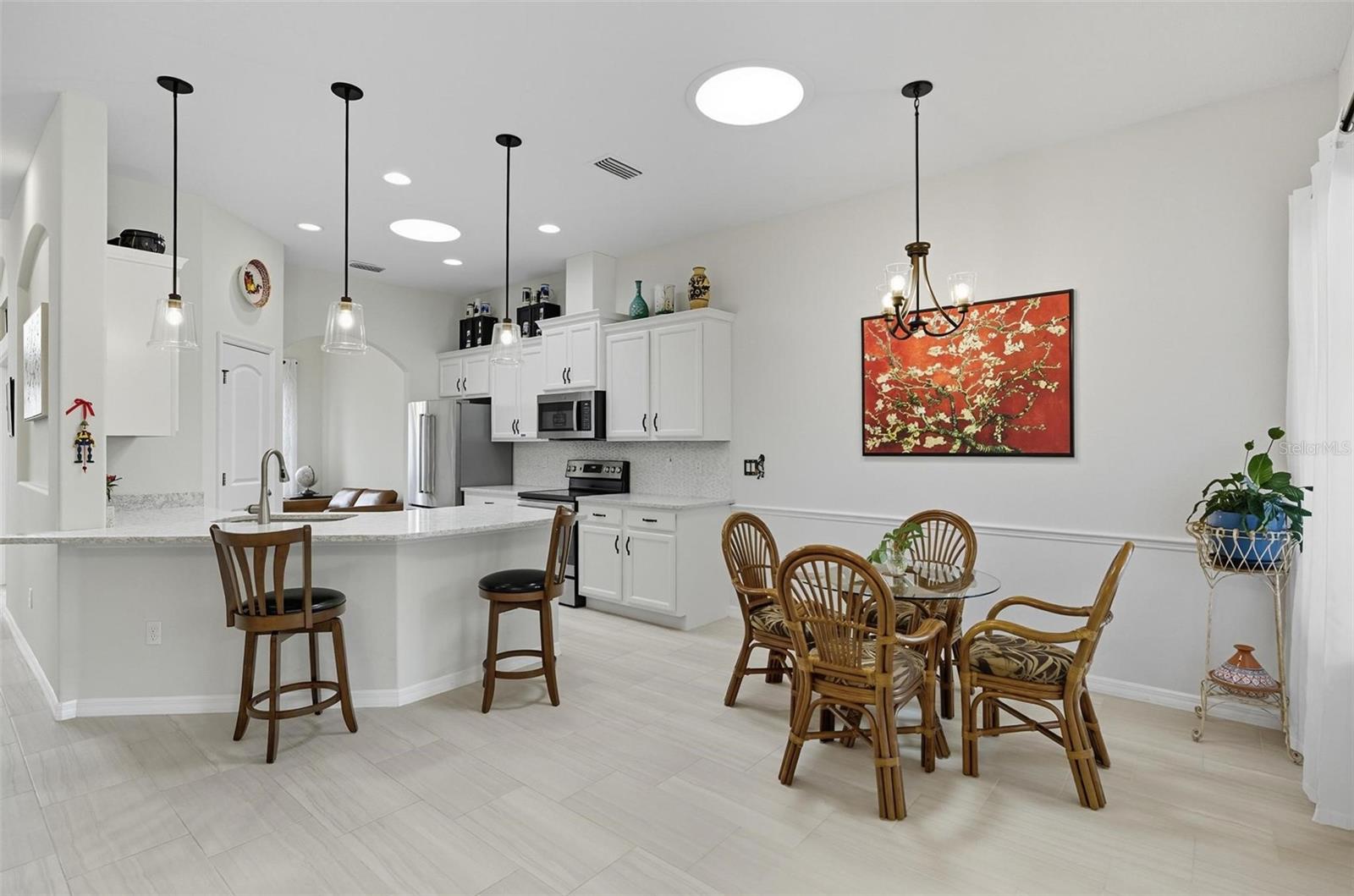 Image 21 of 55 For 51 Graham Woods Place