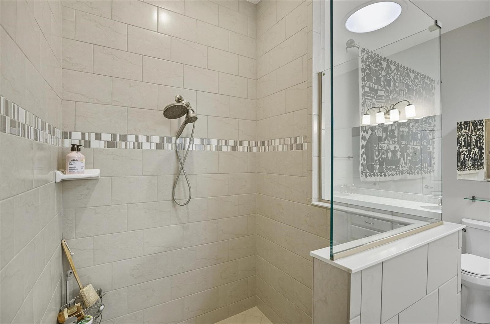 Image 35 of 55 For 51 Graham Woods Place